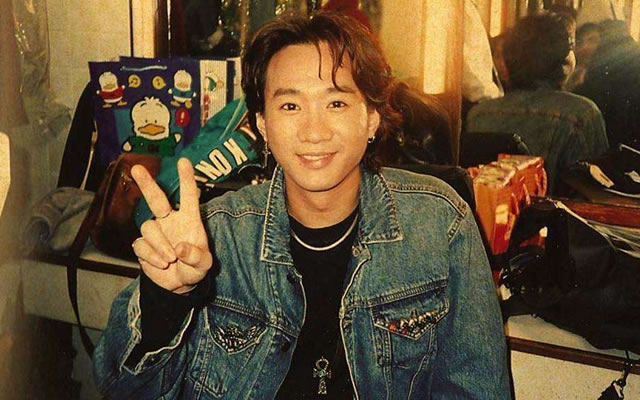 歌迷用家驹歌曲致敬家驹