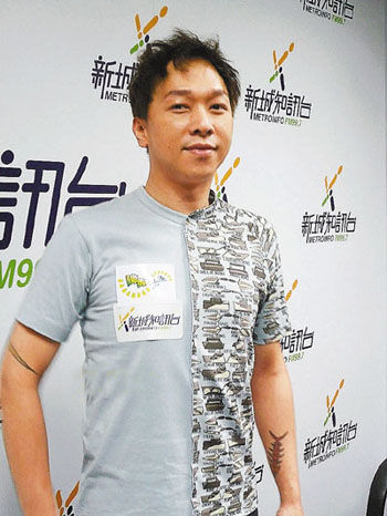 黄贯中应在沙滩举行婚礼 黄家强：他非穷光蛋