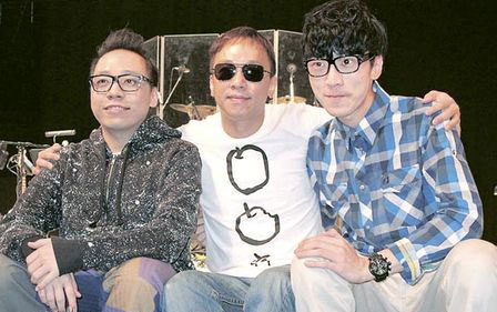 黄家强无意出Beyond自传 希望只出现正面内容